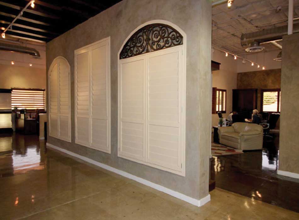 shutters display in showroom window fashions of texas